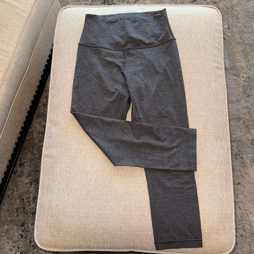 Lululemon cropped gray leggings